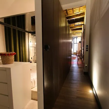 Hostdomus - Fidelio Luxury Apartment